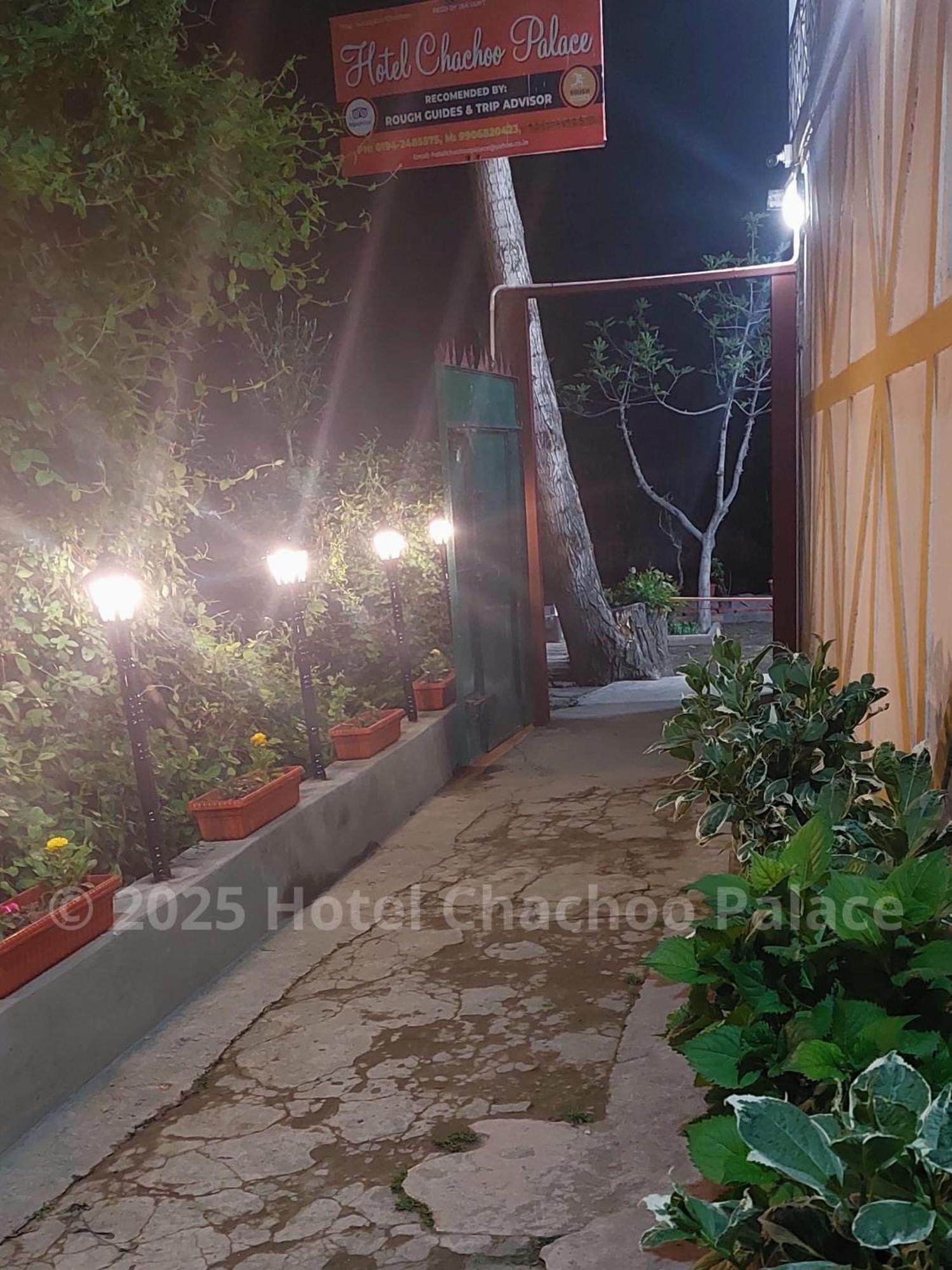 Hotel Chachoo Palace Srīnagar Exterior foto