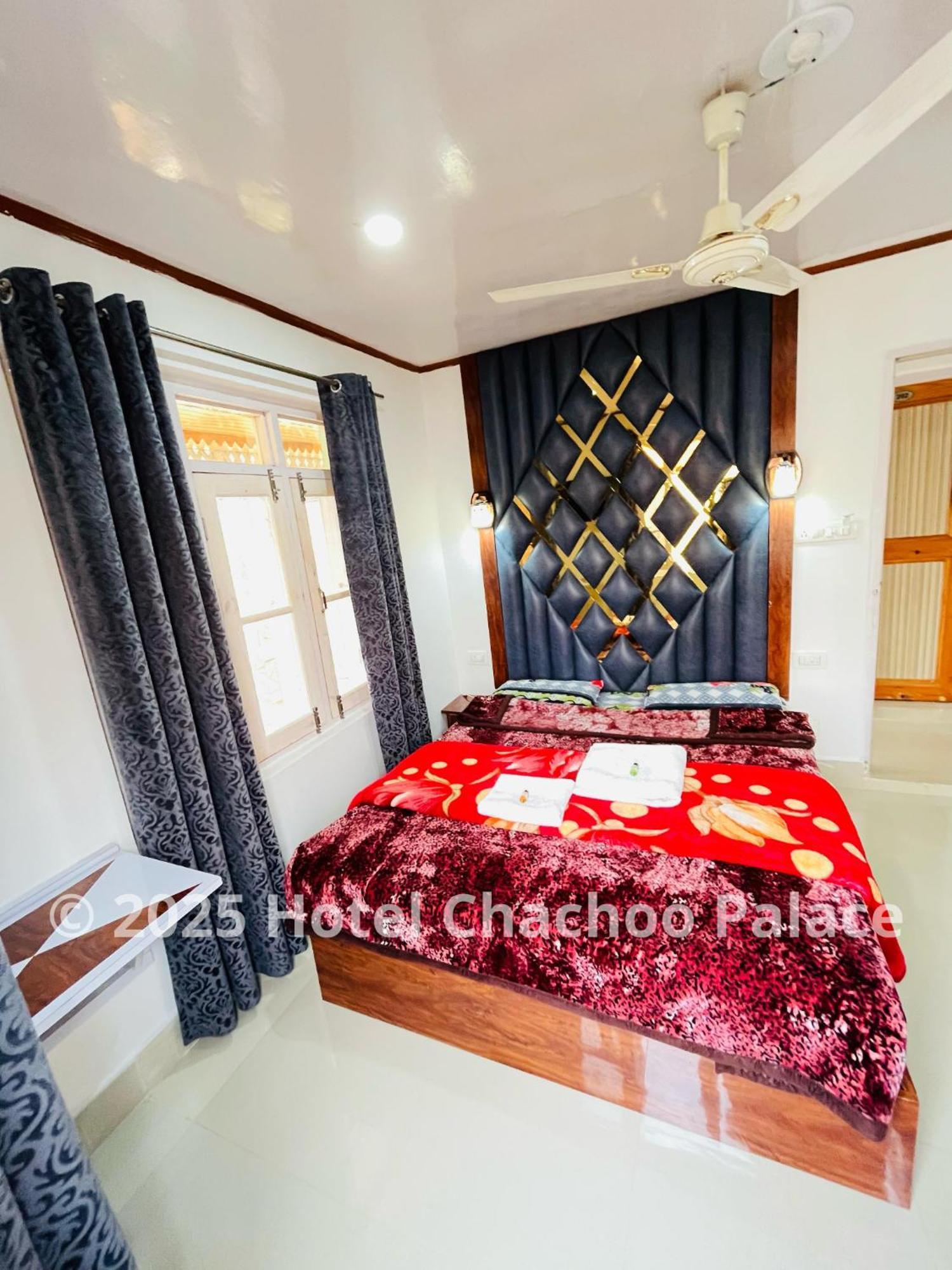 Hotel Chachoo Palace Srīnagar Exterior foto
